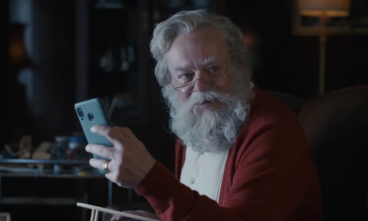 What Huck Santa’s Job Hunt Can Teach Us About Seasonal Branding & Campaign Timing